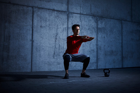 Proper Squat Form: A Step-by-Step Guide