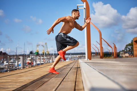 What is HIIT and what are its benefits?